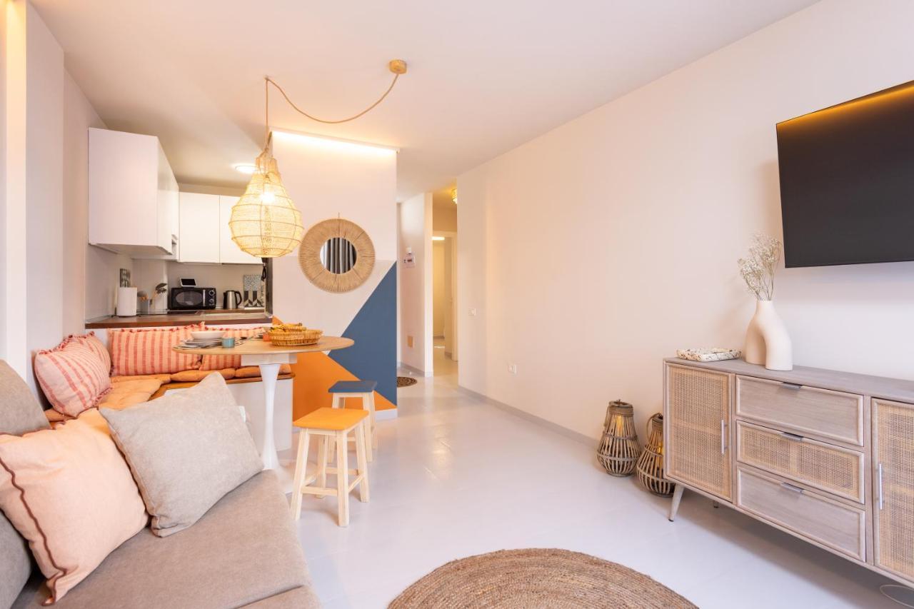 Home2Book Charming Seaside Apt El Medano, Terrace Екстериор снимка